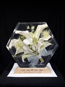 Đèn hoa calla lily dáng lục giác